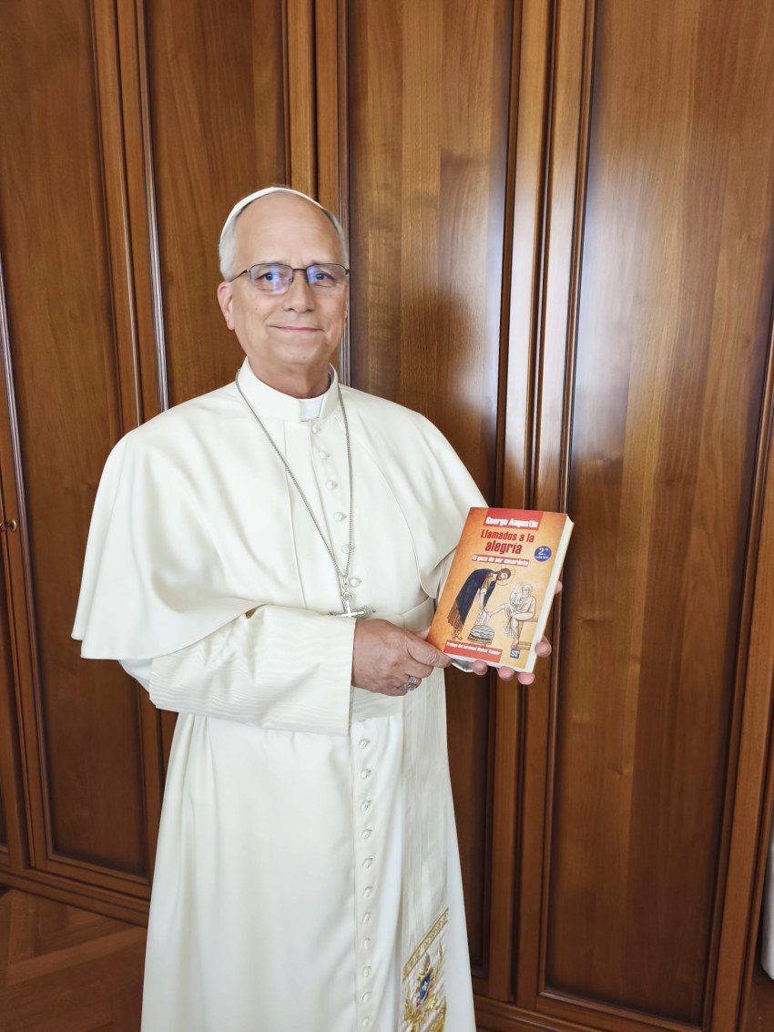Papst Leo XIV. mit 
